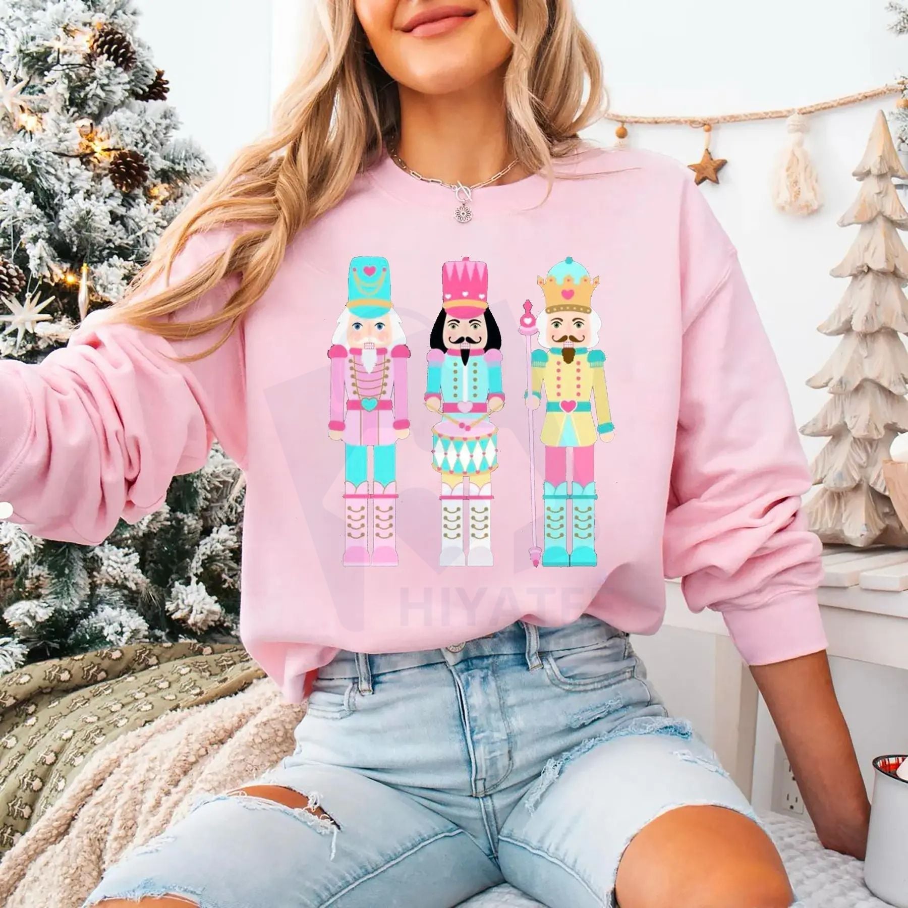 Holiday Apparel & Accessories