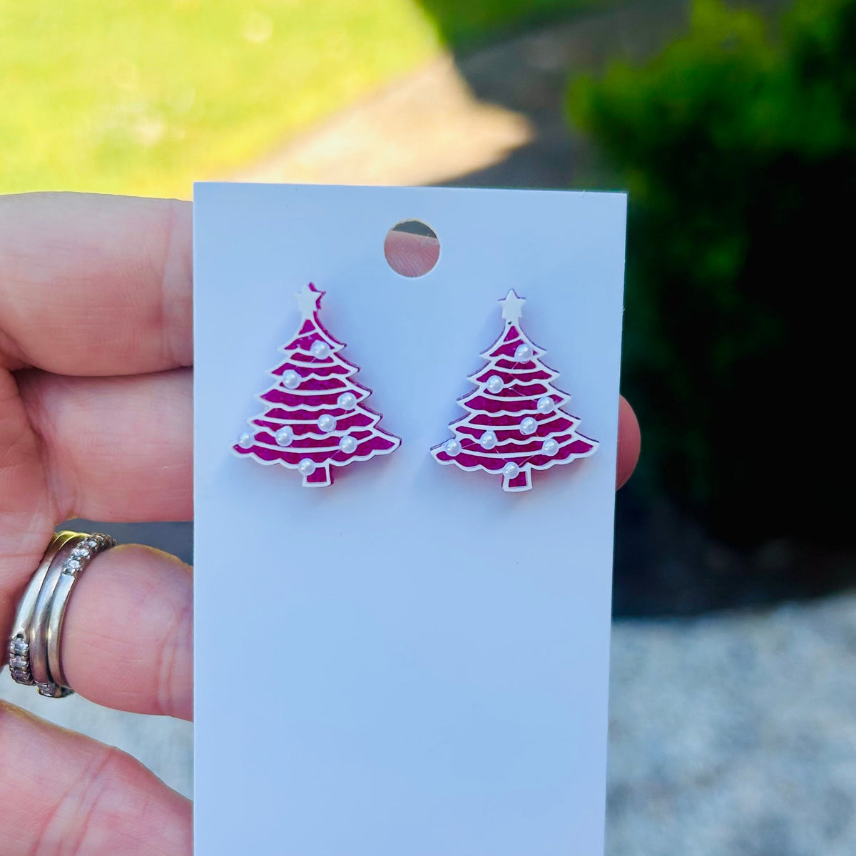 Christmas Tree Studs - Snowfall .7”