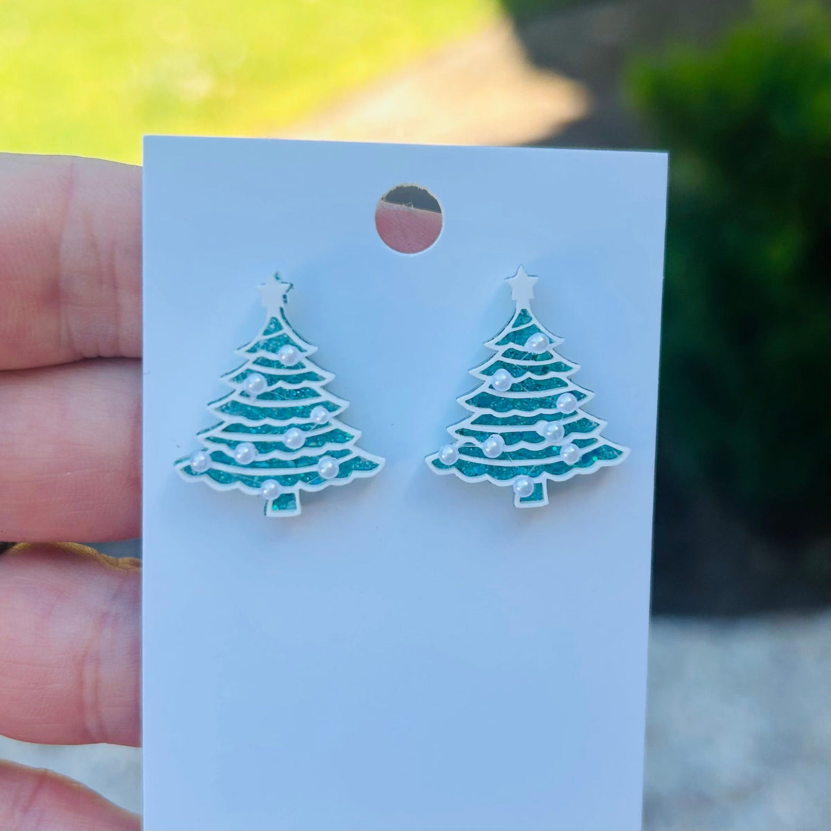 Christmas Tree Studs - Snowfall .7”