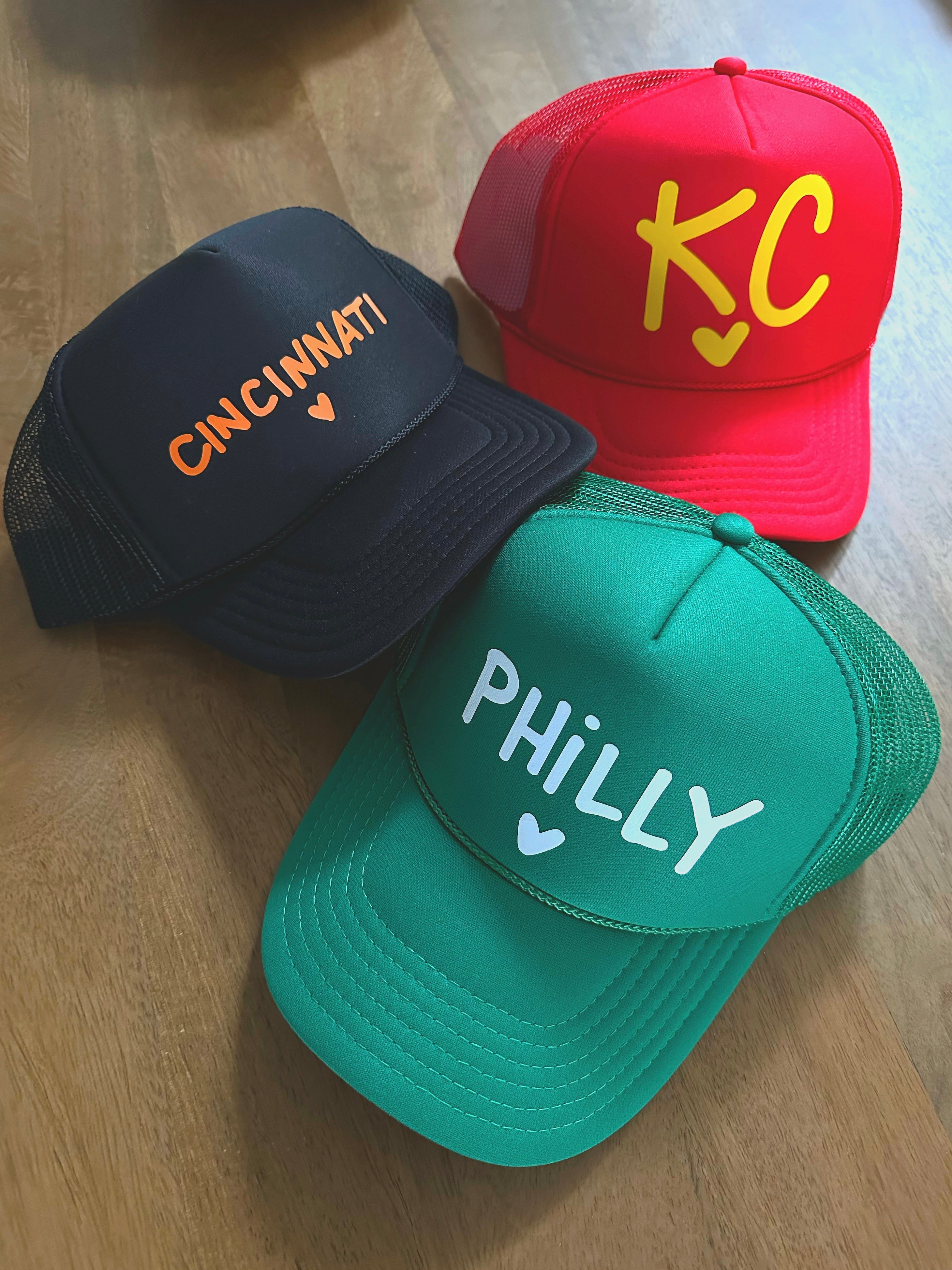 I LOVE KC ♡ printed trucker hat